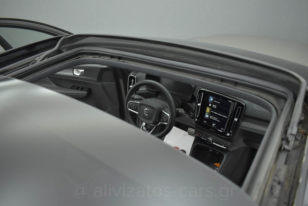 Volvo XC40 -  T5 Recharge 262hp Leather Navi R19