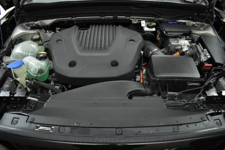 Volvo XC40 -  T5 Recharge 262hp Leather Navi R19