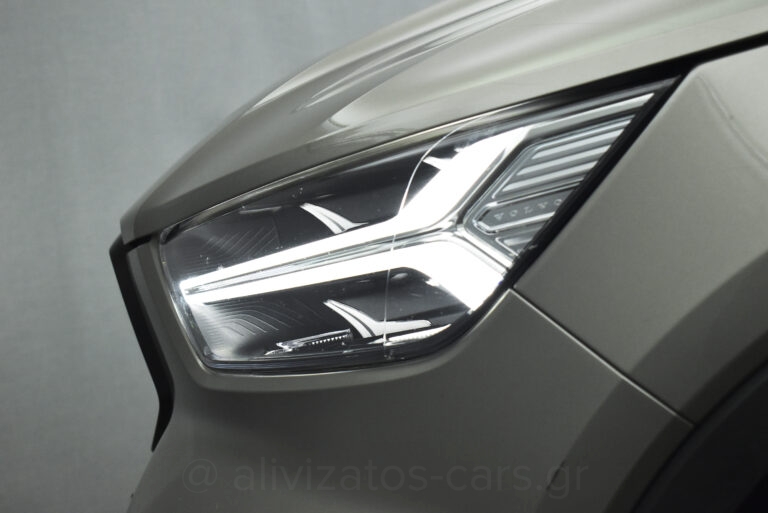 Volvo XC40 -  T5 Recharge 262hp Leather Navi R19