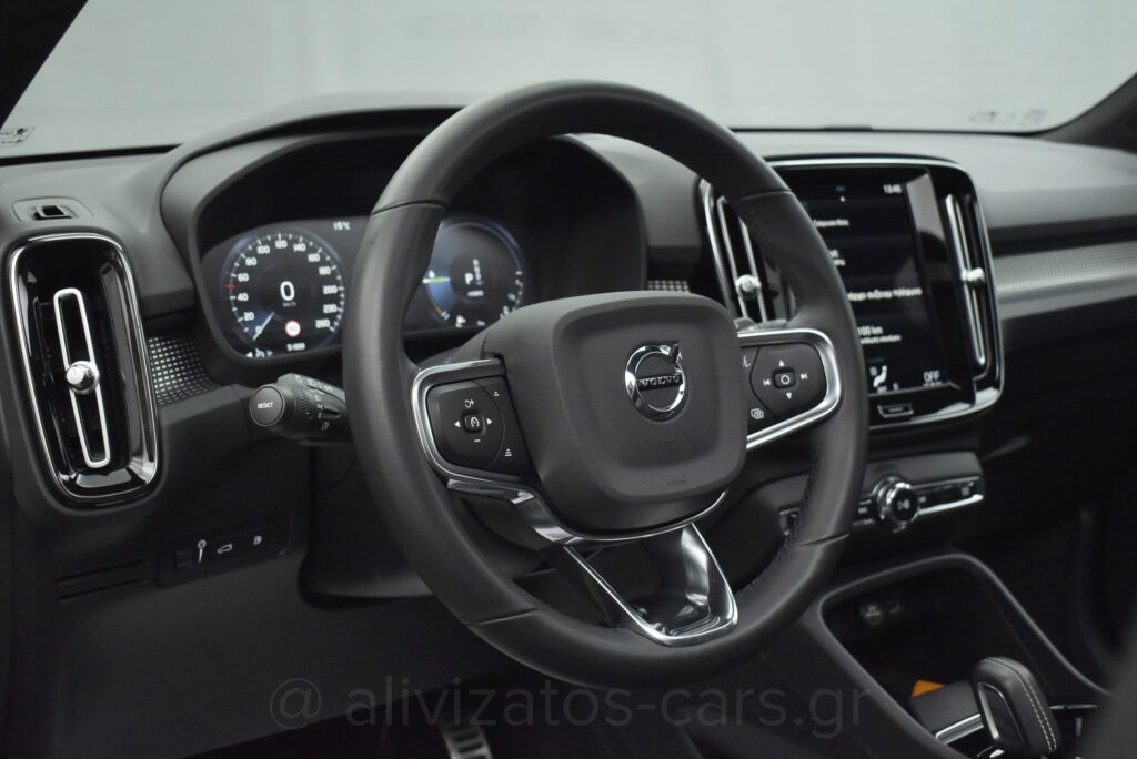 Volvo XC40 -  T5 Recharge 262hp Leather Navi R19