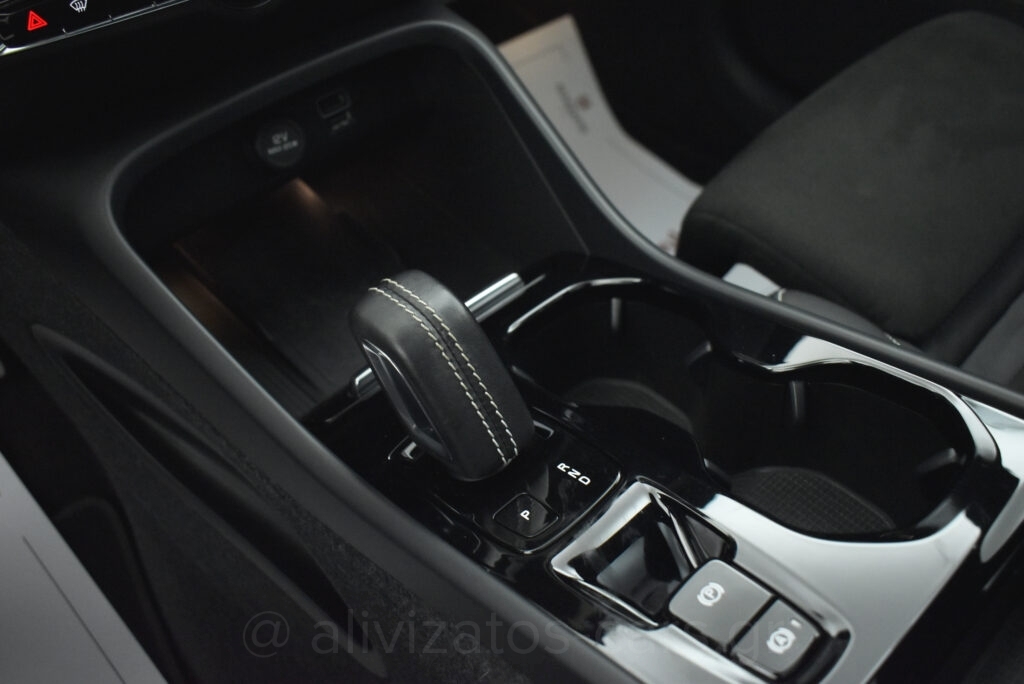 Volvo XC40 -  T5 Recharge 262hp Leather Navi R19