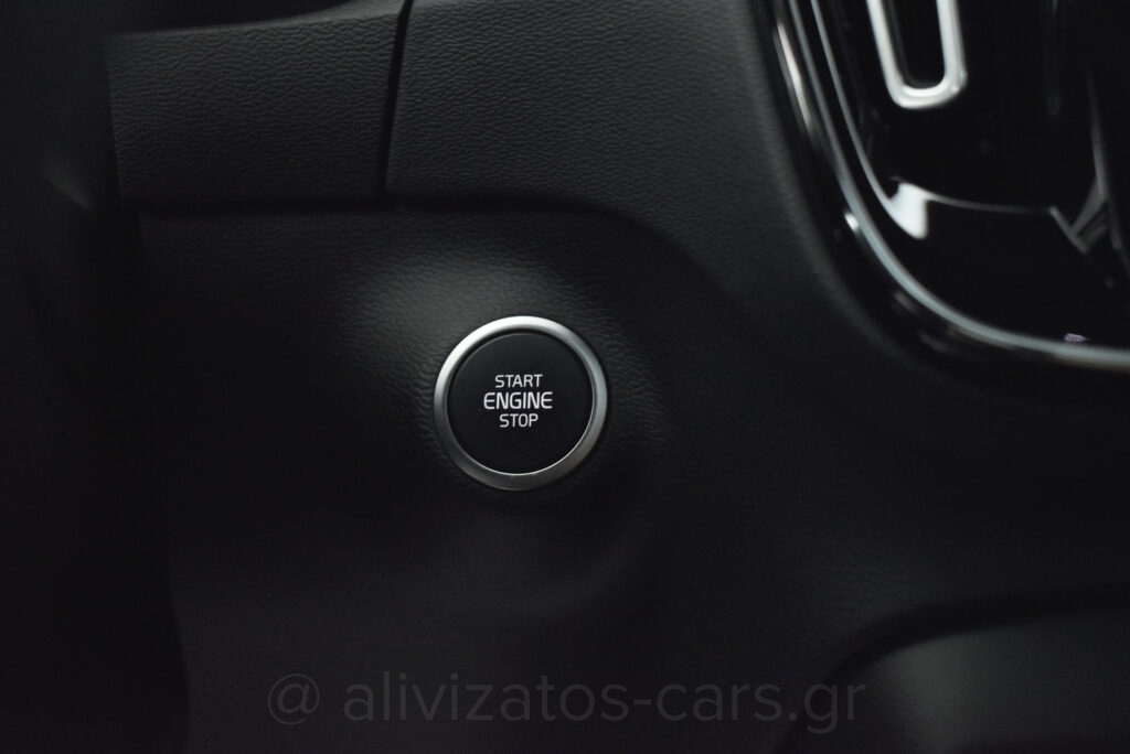 Volvo XC40 -  T5 Recharge 262hp Leather Navi R19