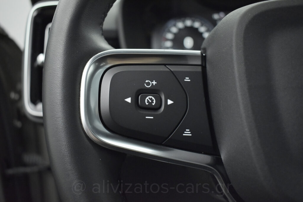 Volvo XC40 -  T5 Recharge 262hp Leather Navi R19