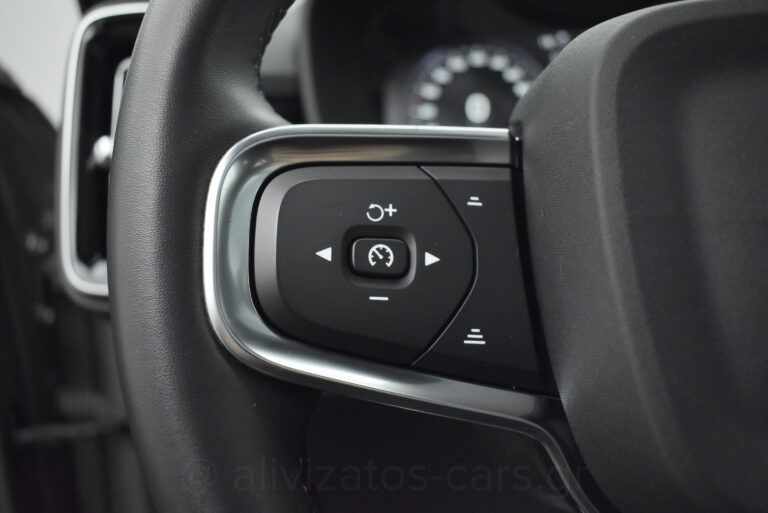 Volvo XC40 -  T5 Recharge 262hp Leather Navi R19