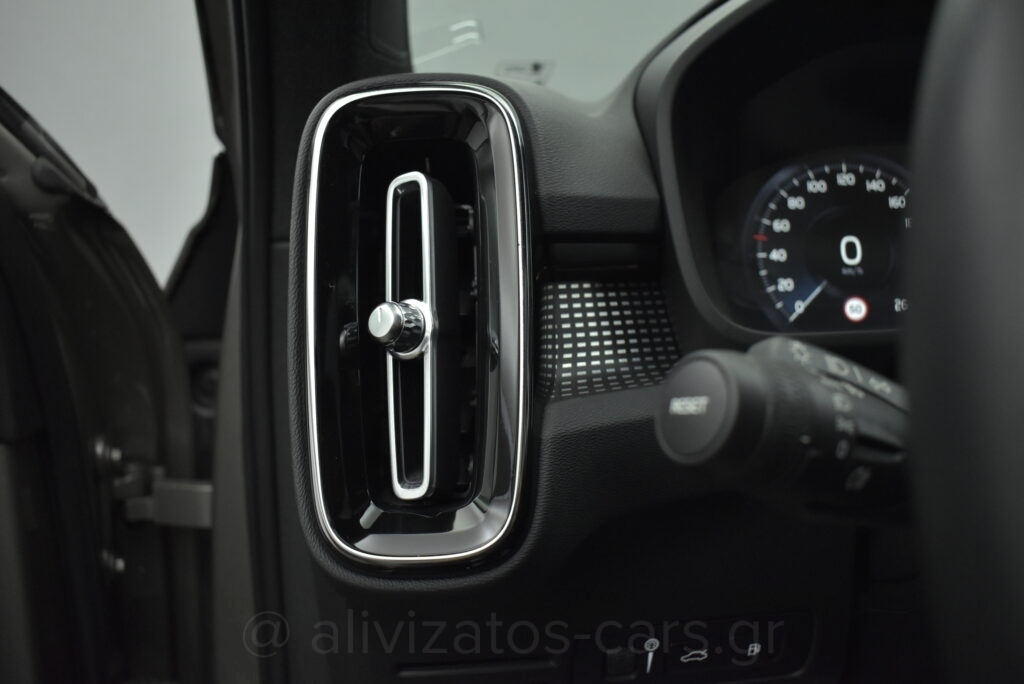 Volvo XC40 -  T5 Recharge 262hp Leather Navi R19