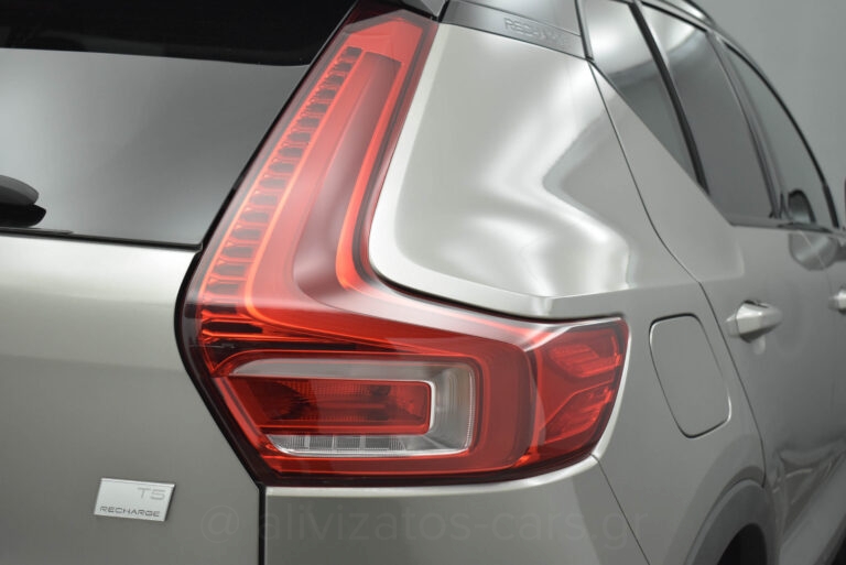 Volvo XC40 -  T5 Recharge 262hp Leather Navi R19