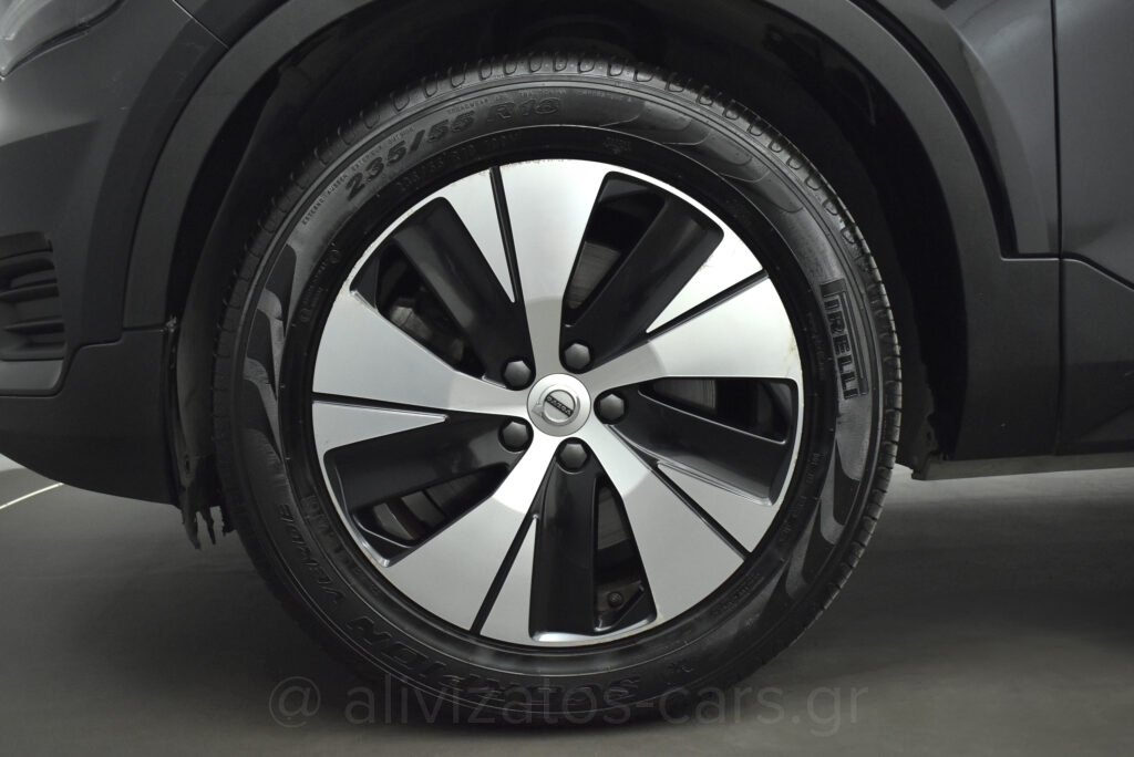 Volvo XC40 -  T5 Recharge Inscription 262hp Navi & Camera 360