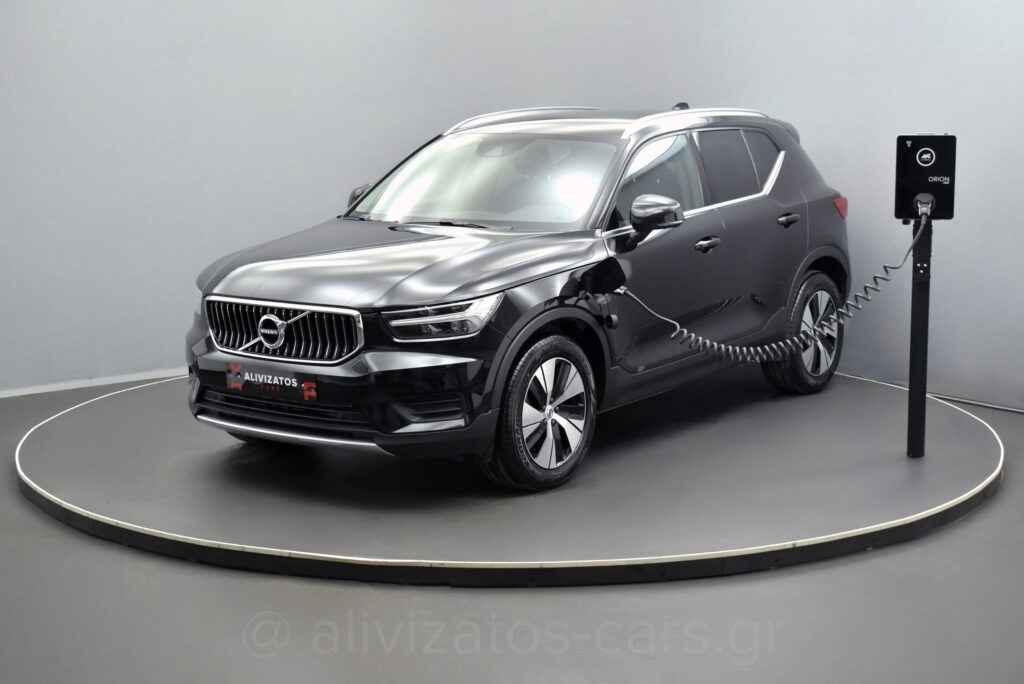 Volvo XC40 -  T5 Recharge Inscription 262hp Navi & Camera 360