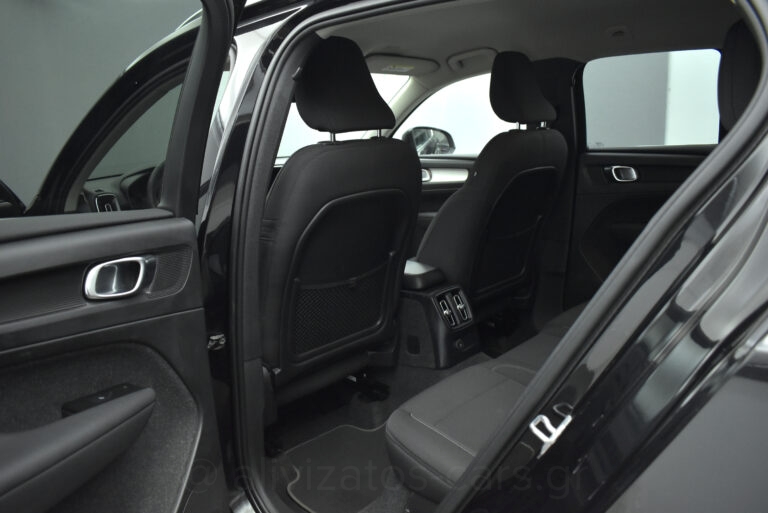 Volvo XC40 -  T5 Recharge Inscription 262hp Navigation & Camera