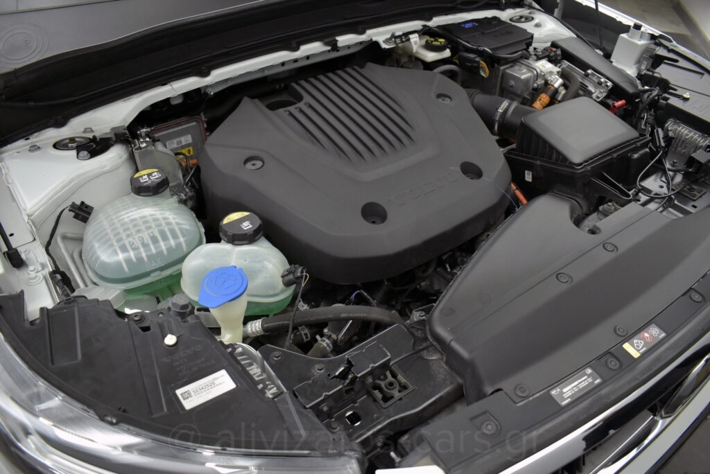 Volvo XC40 - T5 Recharge Inscription Panorama Plug in 262h Navi