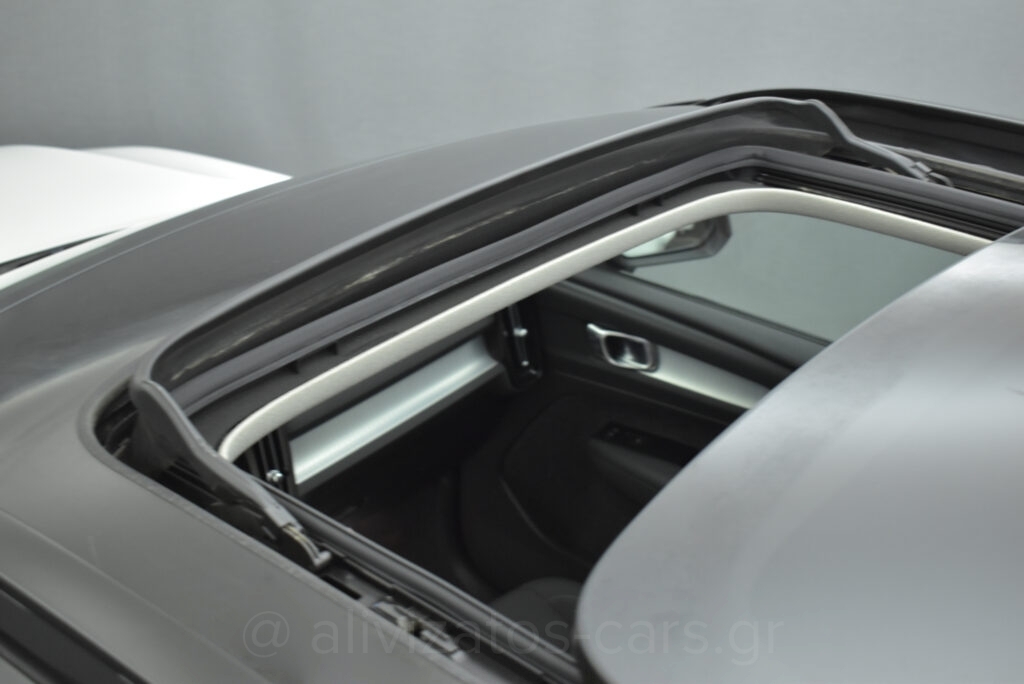 Volvo XC40 - T5 Recharge Inscription Panorama Plug in 262h Navi