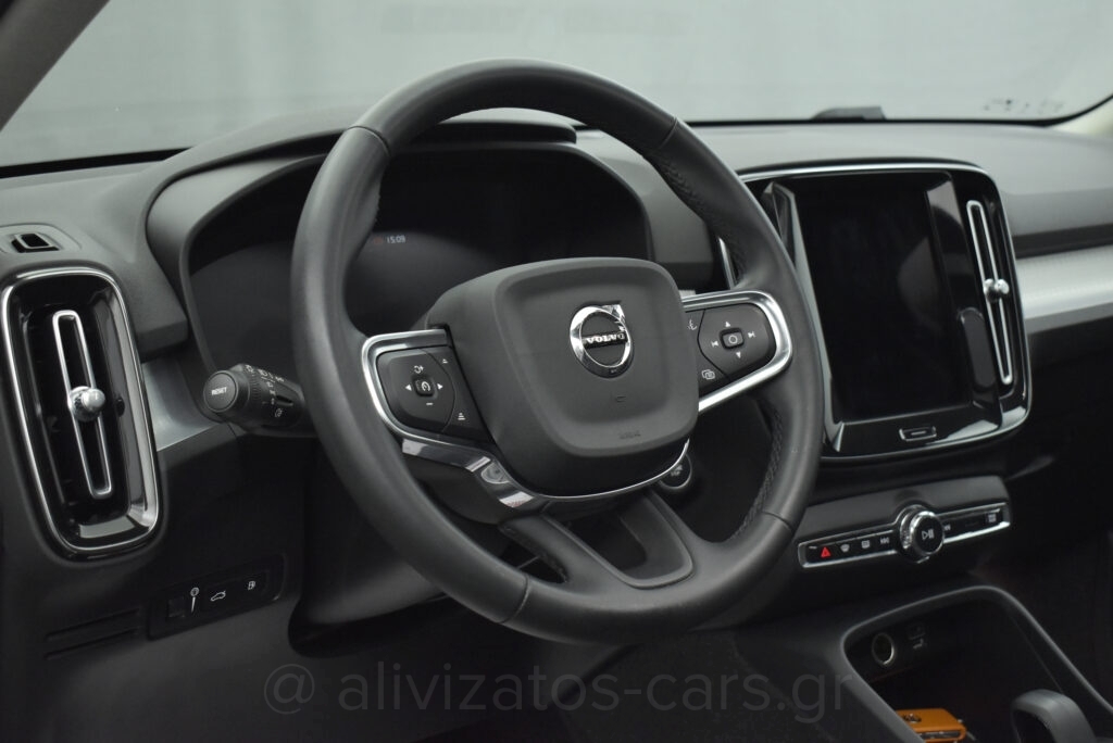 Volvo XC40 - T5 Recharge Inscription Panorama Plug in 262h Navi