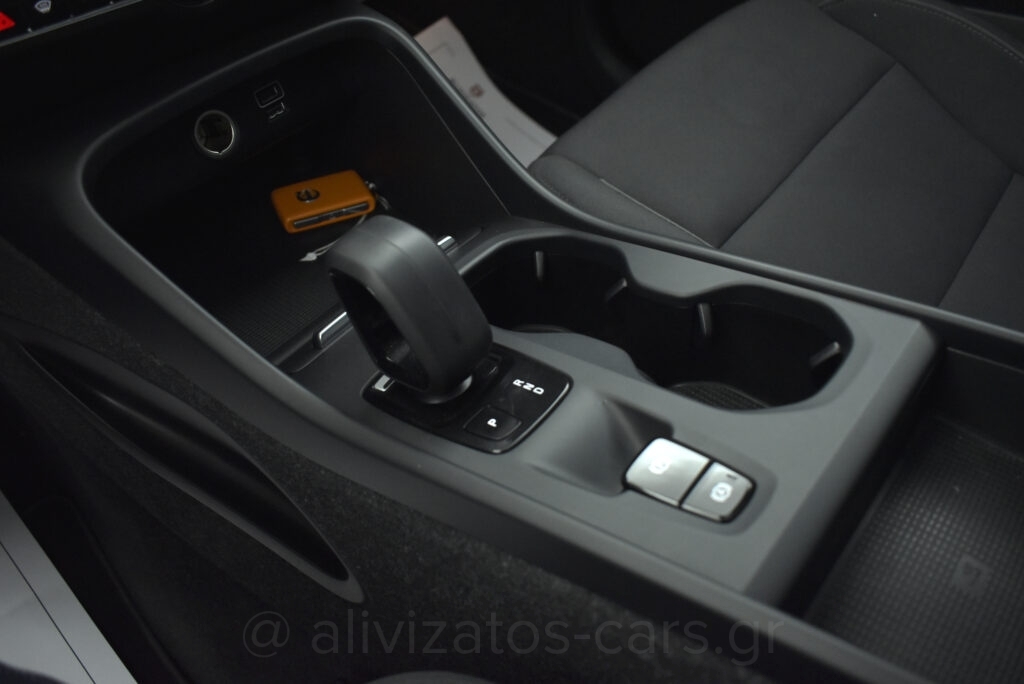 Volvo XC40 - T5 Recharge Inscription Panorama Plug in 262h Navi