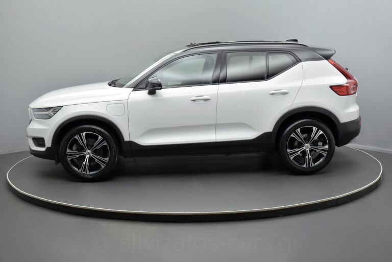 Volvo XC40 - T5 Recharge Inscription Panorama Plug in 262h Navi