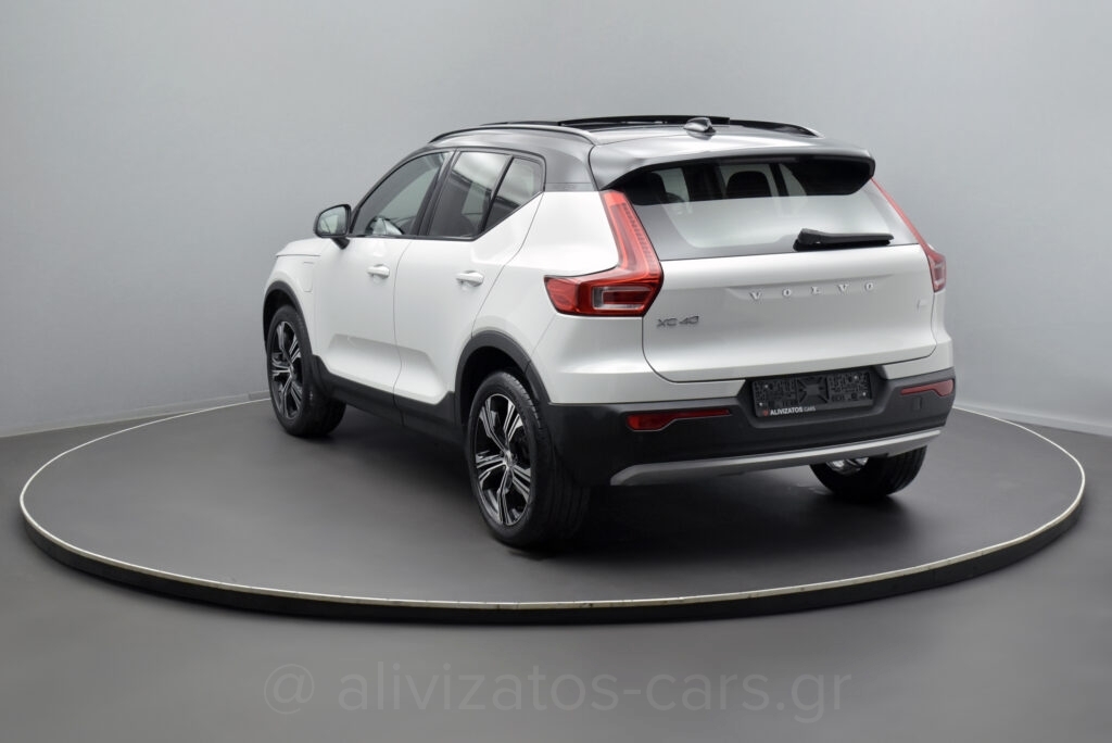 Volvo XC40 - T5 Recharge Inscription Panorama Plug in 262h Navi