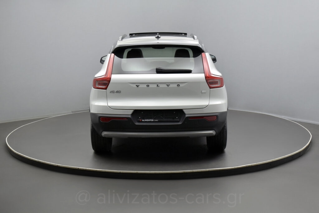 Volvo XC40 - T5 Recharge Inscription Panorama Plug in 262h Navi