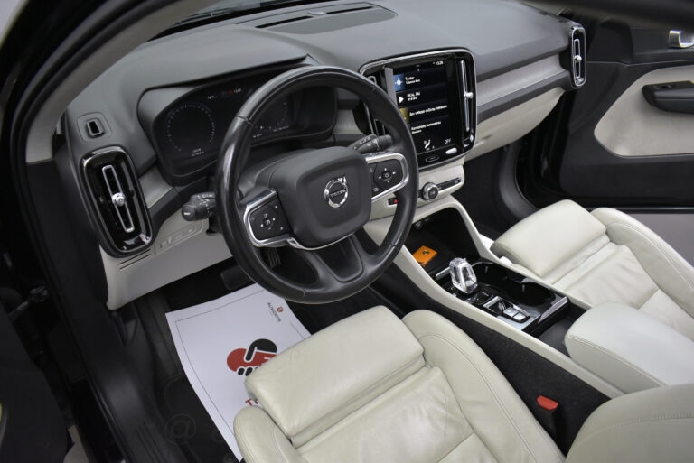 Volvo XC40 - T5 Recharge Inscription Plug in 262h Camera