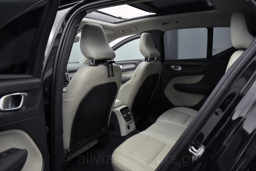 Volvo XC40 - T5 Recharge Inscription Plug in 262h Camera