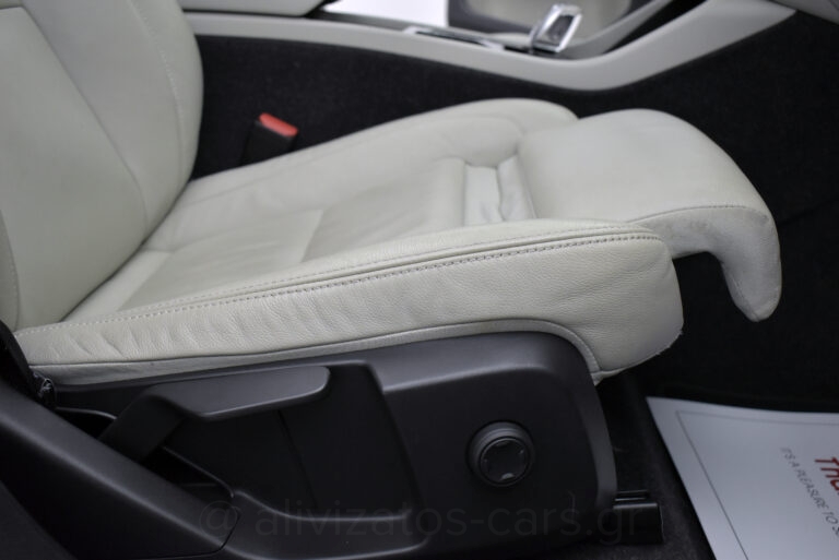 Volvo XC40 - T5 Recharge Inscription Plug in 262h Camera