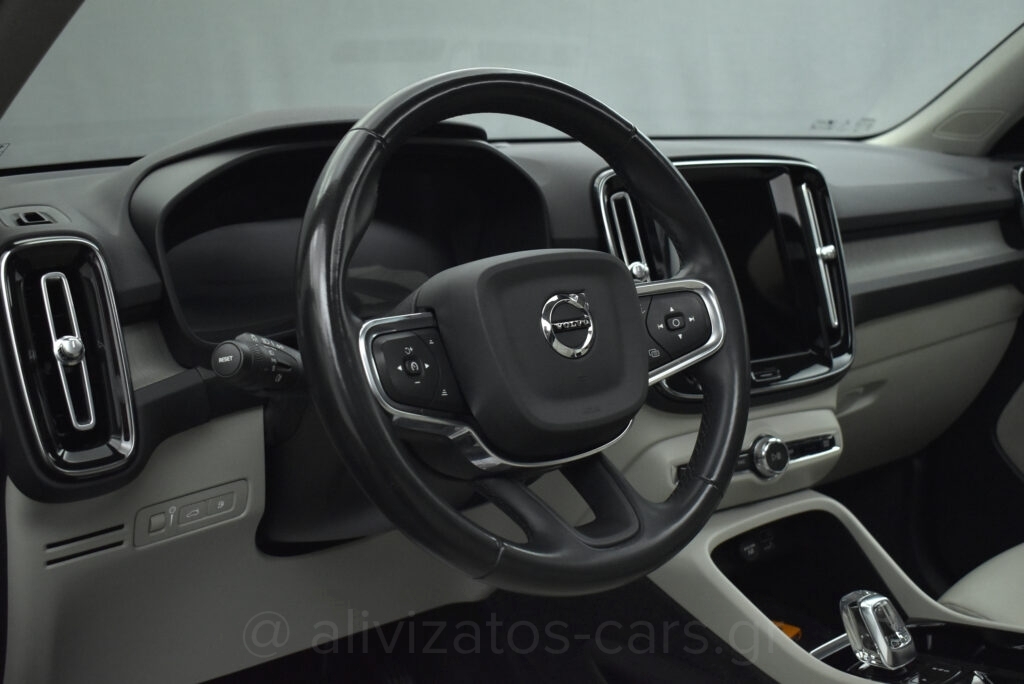 Volvo XC40 - T5 Recharge Inscription Plug in 262h Camera