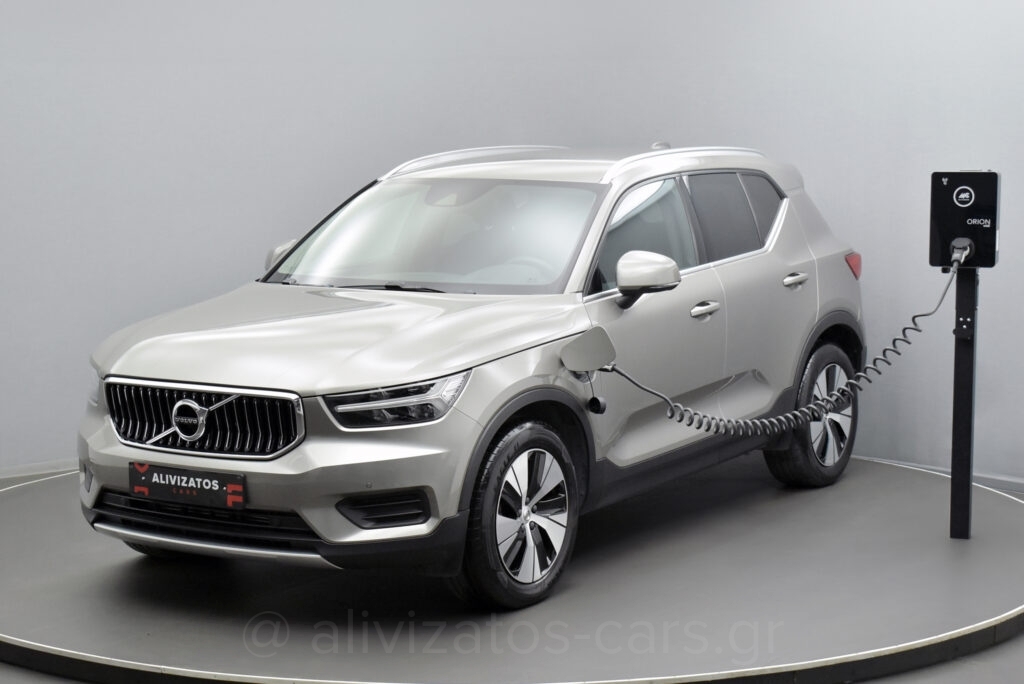Volvo XC40 - T5 Recharge Inscription Plug in 262hp Panorama Camera 