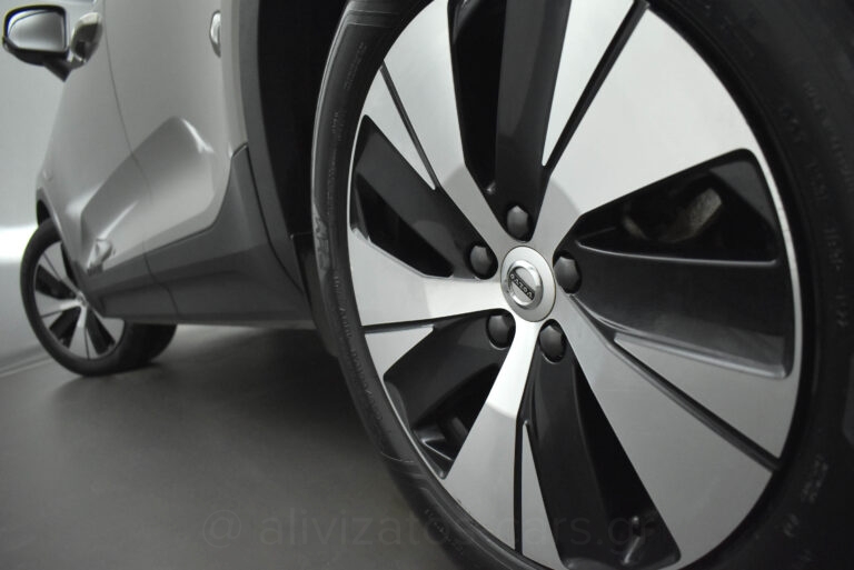 Volvo XC40 - T5 Recharge Inscription Plug in 262hp Panorama Camera