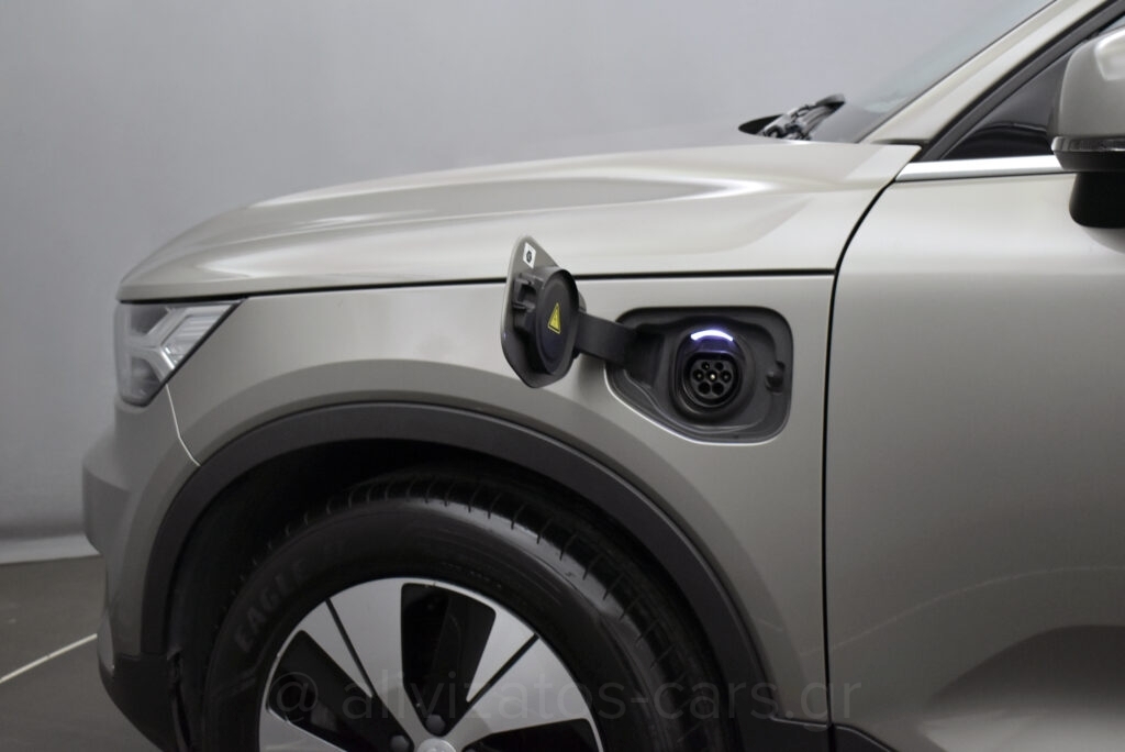 Volvo XC40 - T5 Recharge Inscription Plug in 262hp Panorama Camera