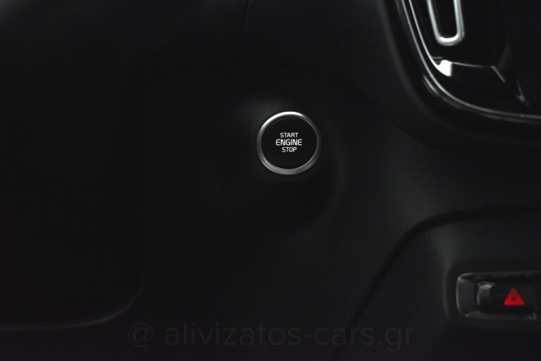 Volvo XC40 - T5 Recharge Inscription Plug in 262hp Panorama Camera