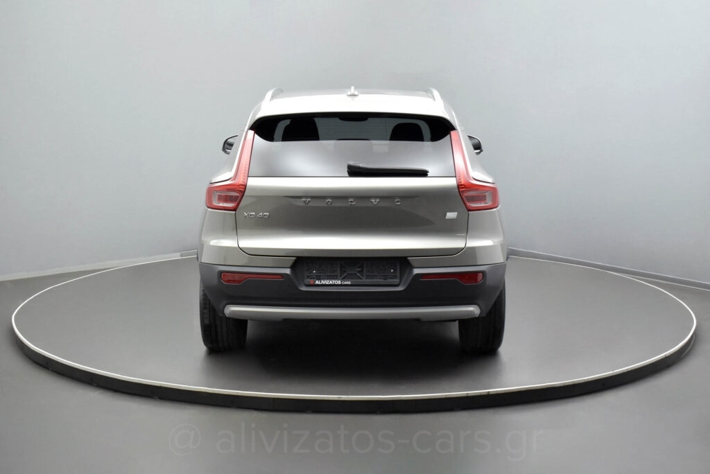 Volvo XC40 - T5 Recharge Inscription Plug in 262hp Panorama Camera