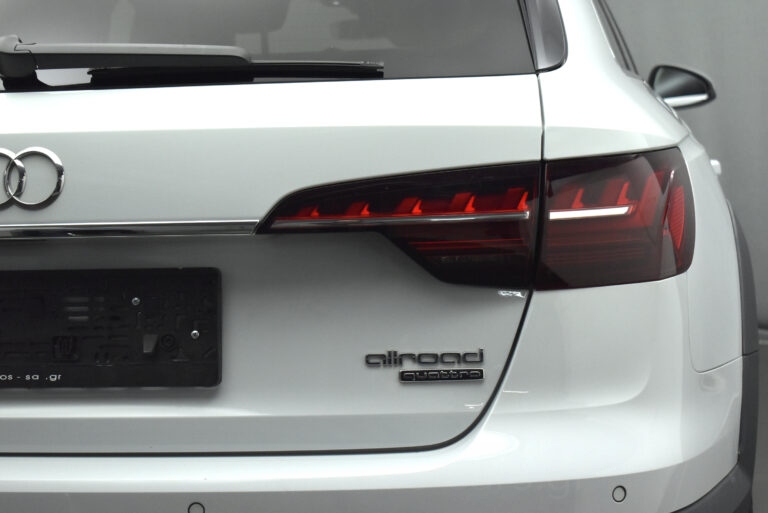 Audi A4 allroad - 40 TDi Hybrid Diesel Quattro Sport S tronic Matrix Led