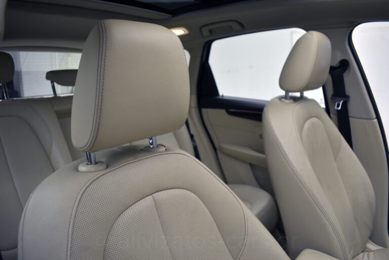Bmw 225XE - LUXURY PANORAMA 4WD Plug-in 224hp