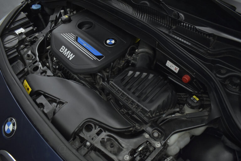 Bmw 225XE - LUXURY PANORAMA 4WD Plug-in 224hp