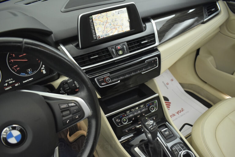 Bmw 225XE - LUXURY PANORAMA 4WD Plug-in 224hp