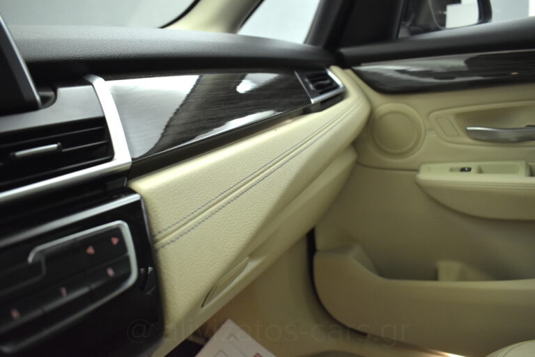 Bmw 225XE - LUXURY PANORAMA 4WD Plug-in 224hp