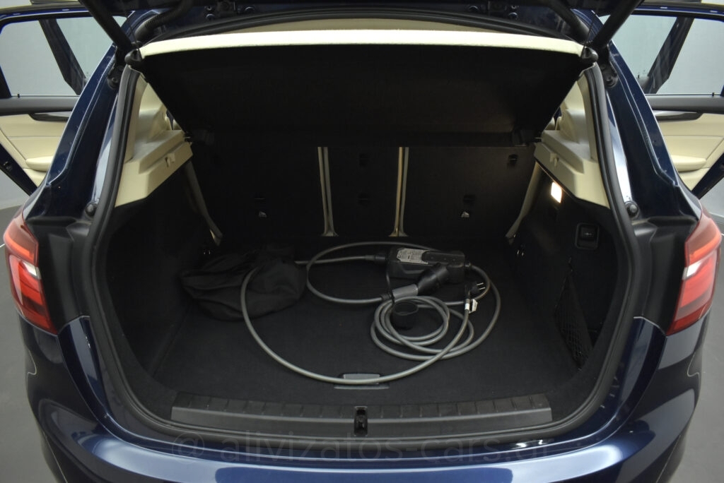 Bmw 225XE - LUXURY PANORAMA 4WD Plug-in 224hp