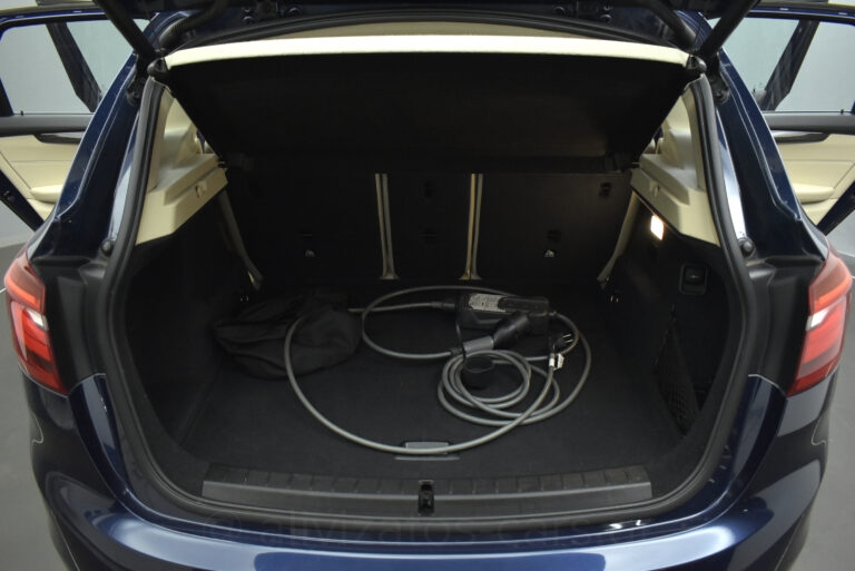Bmw 225XE - LUXURY PANORAMA 4WD Plug-in 224hp