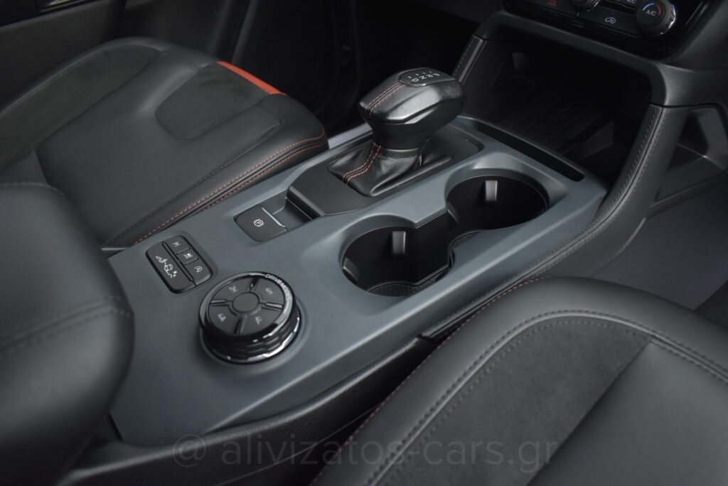 Ford Raptor - 3.0 V6 288hp 4x4 10-τάχυτο