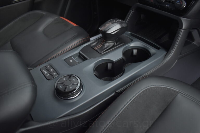 Ford Raptor - 3.0 V6 288hp 4x4 10-τάχυτο