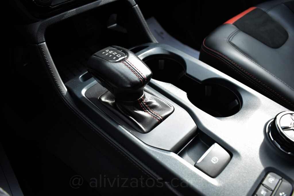 Ford Raptor - 3.0 V6 288hp 4x4 10-τάχυτο