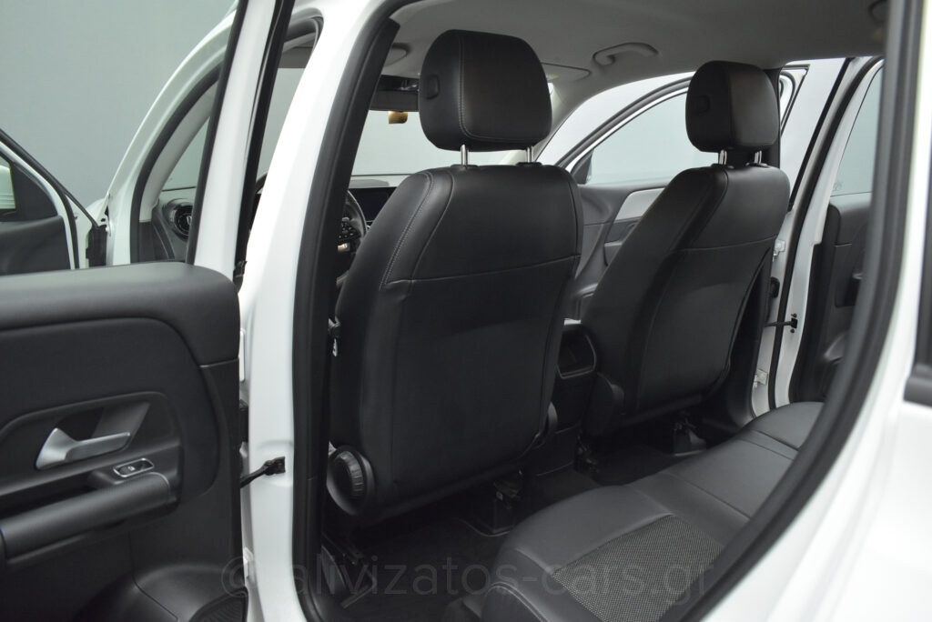 Mercedes-Benz GLB 200 - 1.3 Style Line 7G-DCT 163hp