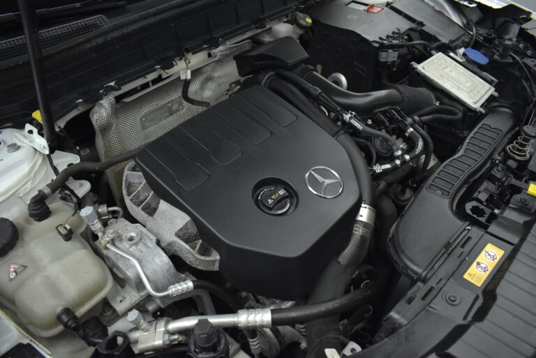 Mercedes-Benz GLB 200 - 1.3 Style Line 7G-DCT 163hp
