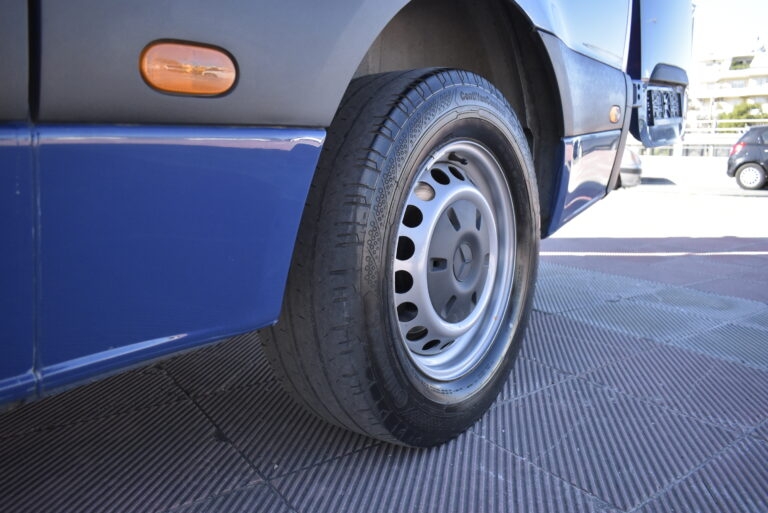 Mercedes-Benz Sprinter - no-subtitle