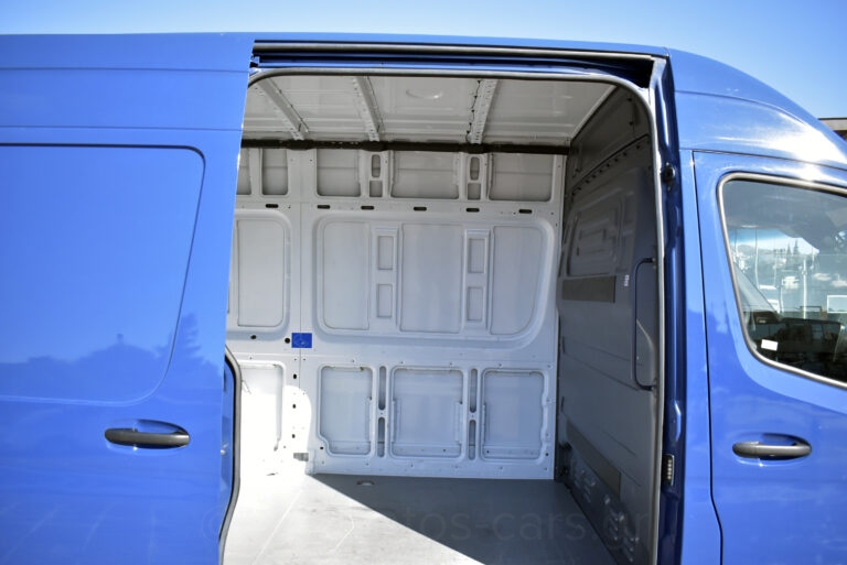 Mercedes-Benz Sprinter - no-subtitle