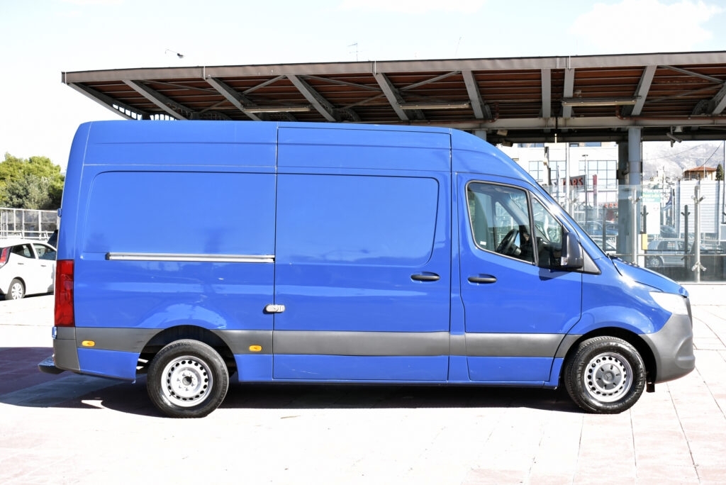 Mercedes-Benz Sprinter - no-subtitle