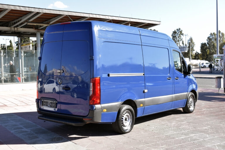 Mercedes-Benz Sprinter - no-subtitle