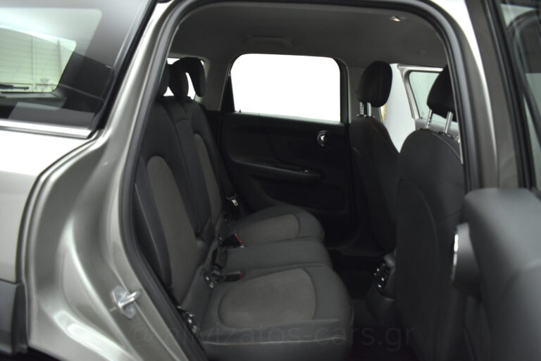 Mini Countryman - One D 116hp Multimedia Sceen