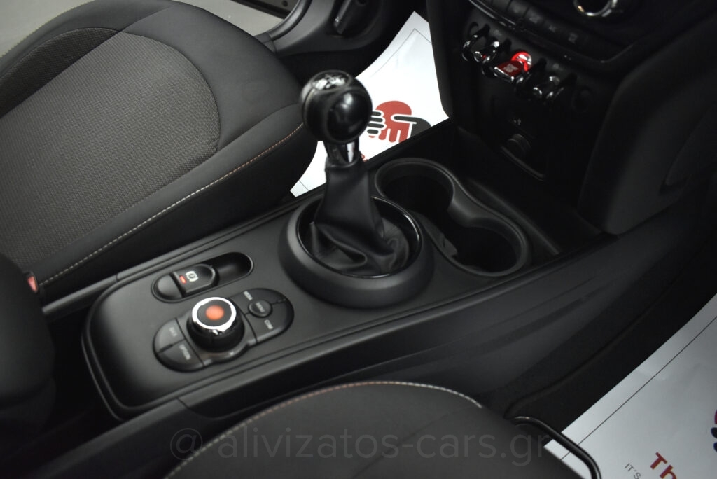 Mini Countryman - One D 116hp Multimedia Sceen