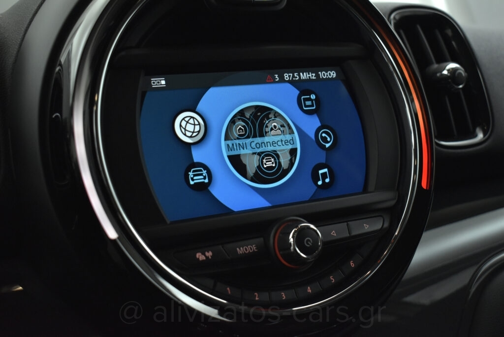 Mini Countryman - One D 116hp Multimedia Sceen