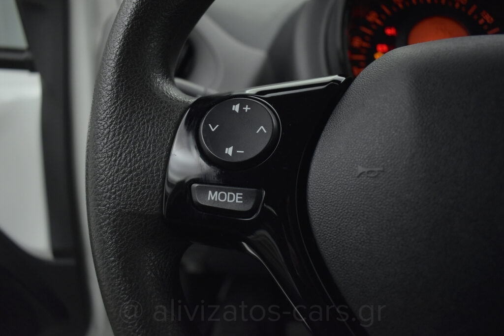 Peugeot 108 - 1.0 VTi Style 72hp