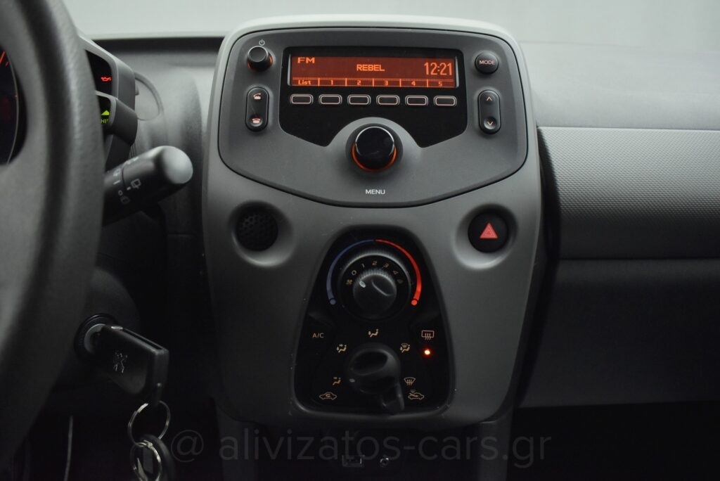 Peugeot 108 - 1.0 VTi Style 72hp